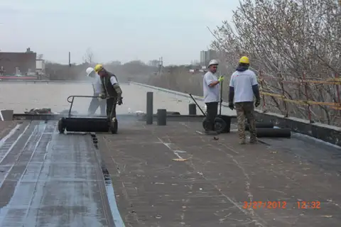 Warehouse & office roof — detail 2